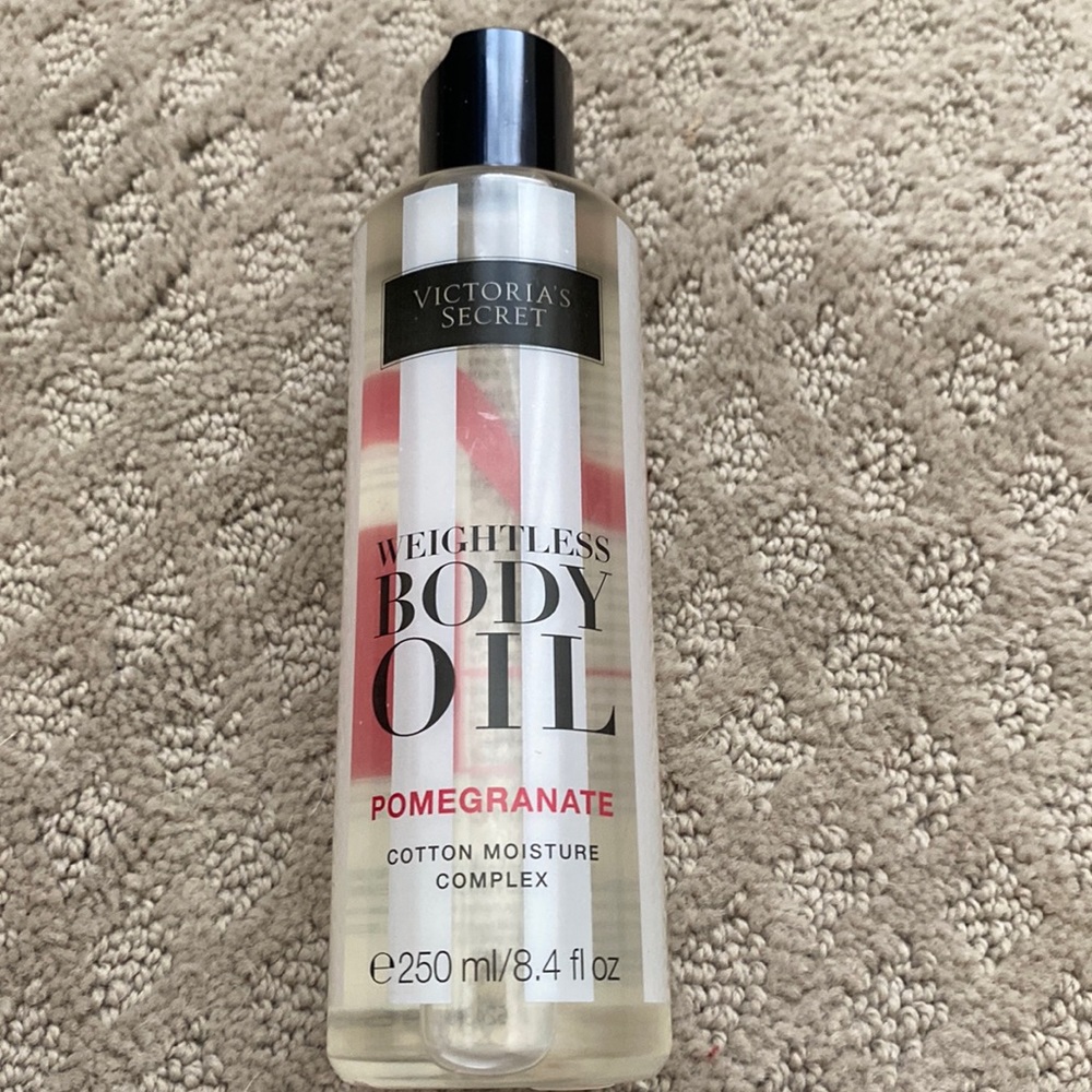 Victoria’s Secret weightless body oil